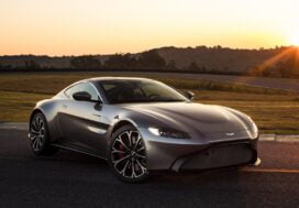 ASTON MARTIN VANTAGE